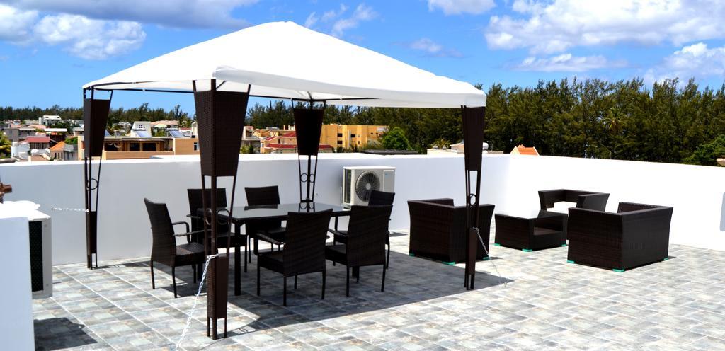 Flic En Flac Beach Penthouse المظهر الخارجي الصورة