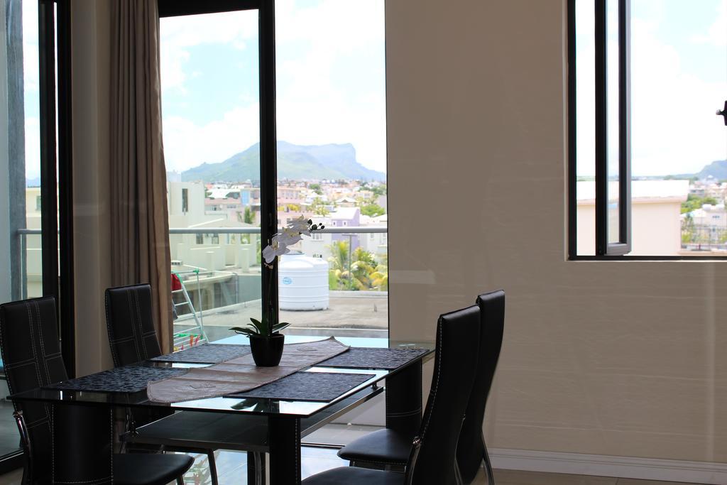 Flic En Flac Beach Penthouse المظهر الخارجي الصورة